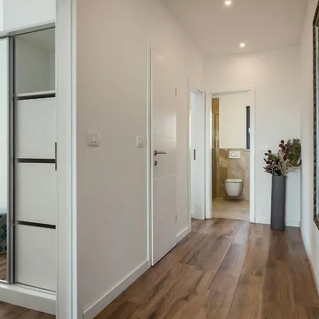 아파트 Charmante Mit Balkon By Interhome