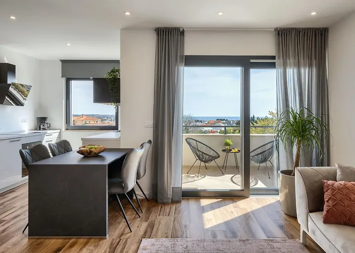 Apartman Charmante Mit Balkon By Interhome *