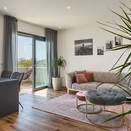 Charmante Mit Balkon By Interhome 아파트 Novigrad Istria