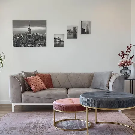 Charmante Mit Balkon By Interhome