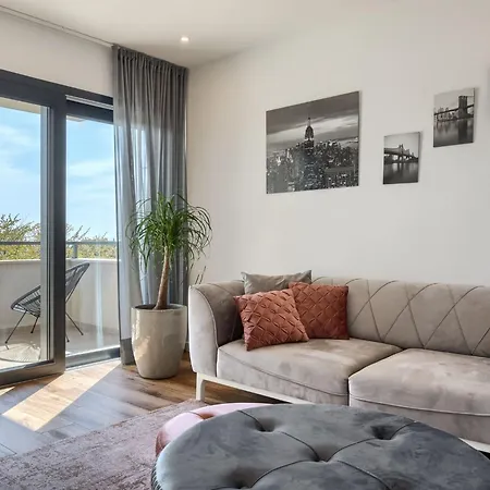 아파트 Charmante Mit Balkon By Interhome Novigrad Istria