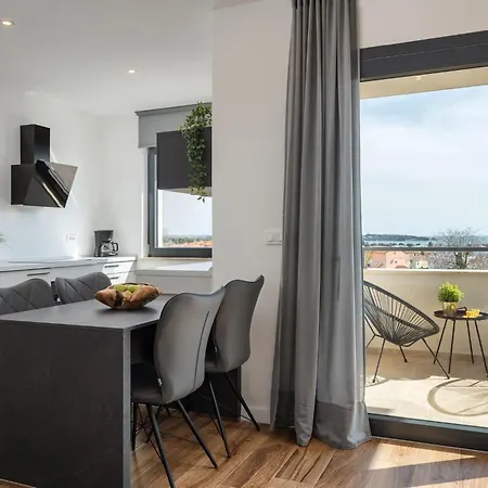 Charmante Mit Balkon By Interhome 아파트 Novigrad Istria