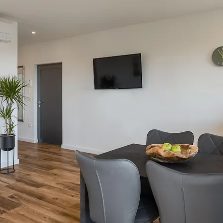 아파트 Charmante Mit Balkon By Interhome *