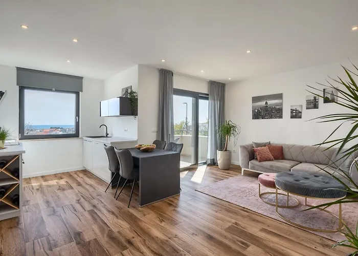 Charmante Mit Balkon By Interhome