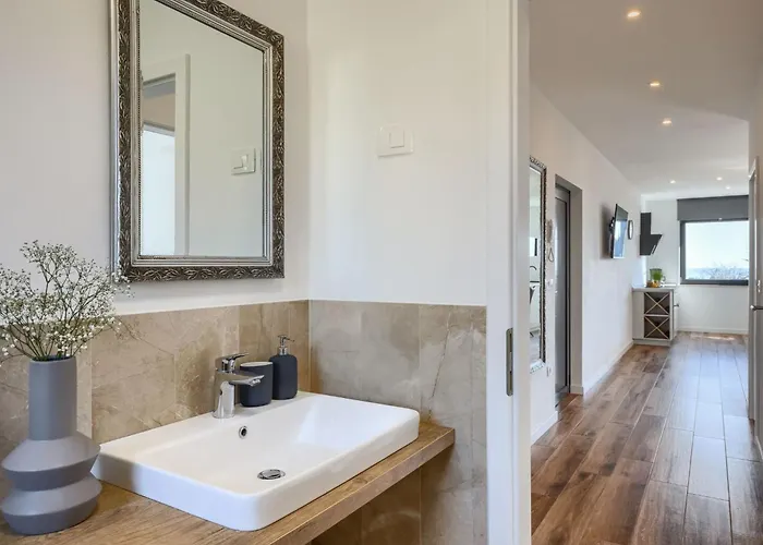 Charmante Mit Balkon By Interhome