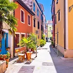 Charmante Mit Balkon By Interhome * Novigrad Istria